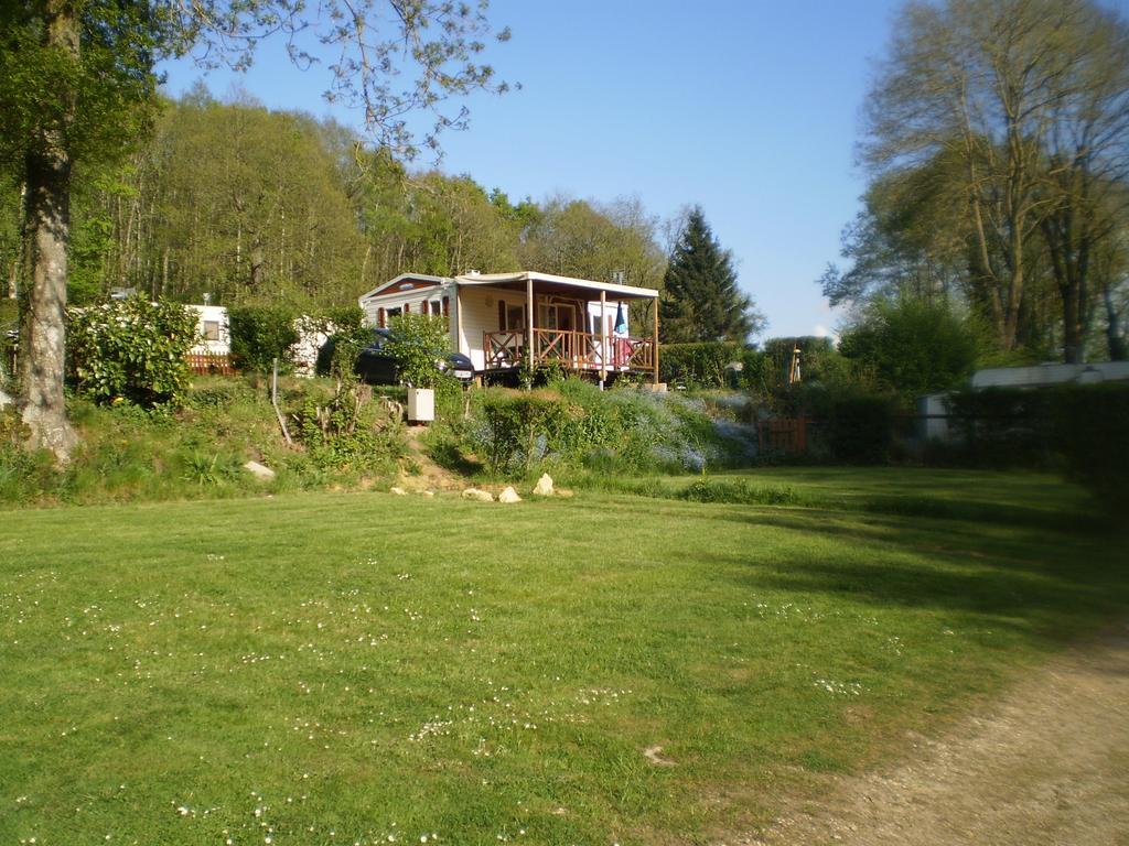 Camping Le Bois Jahan Brunelles Dış mekan fotoğraf