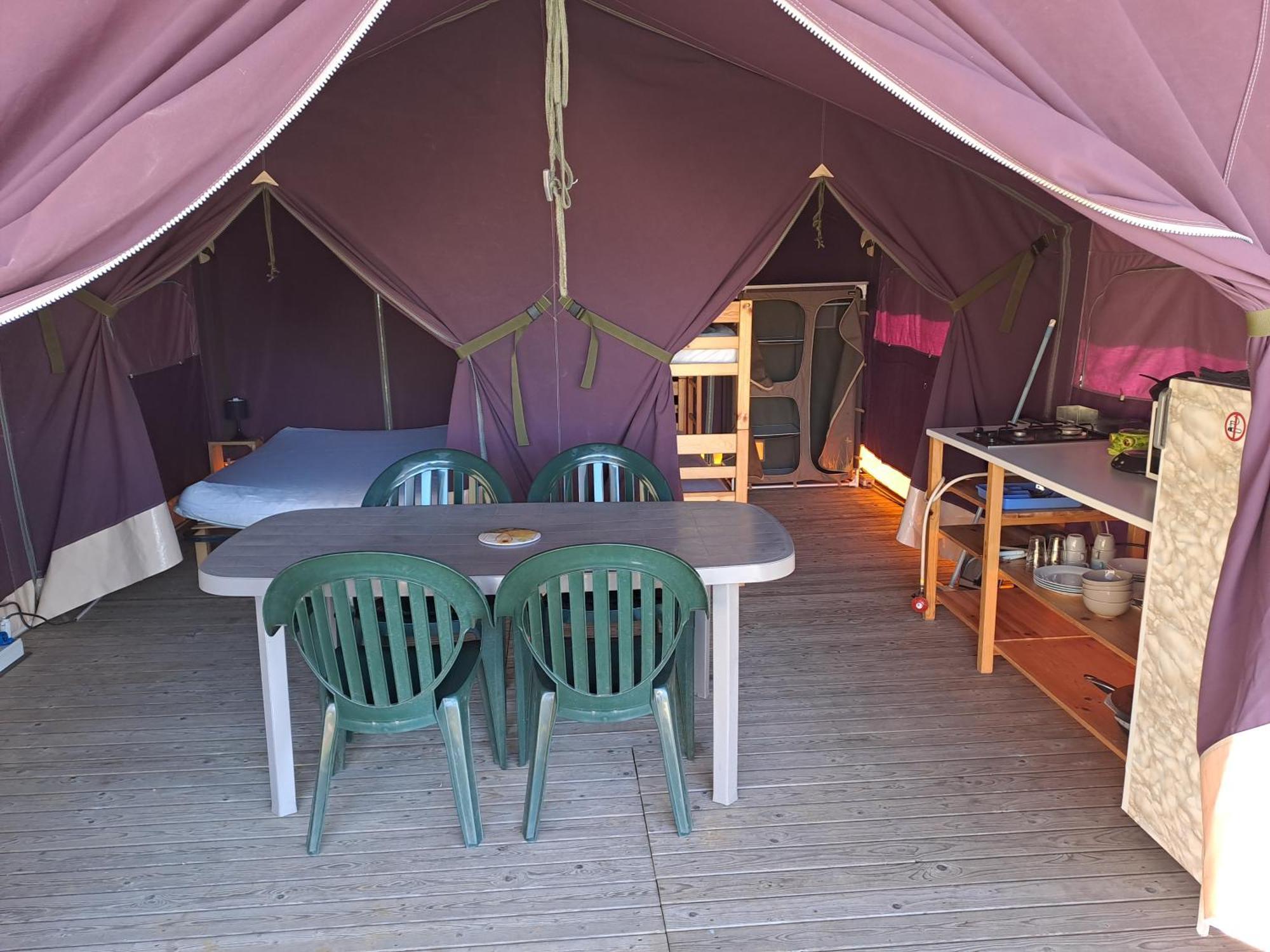 Camping Le Bois Jahan Brunelles Dış mekan fotoğraf